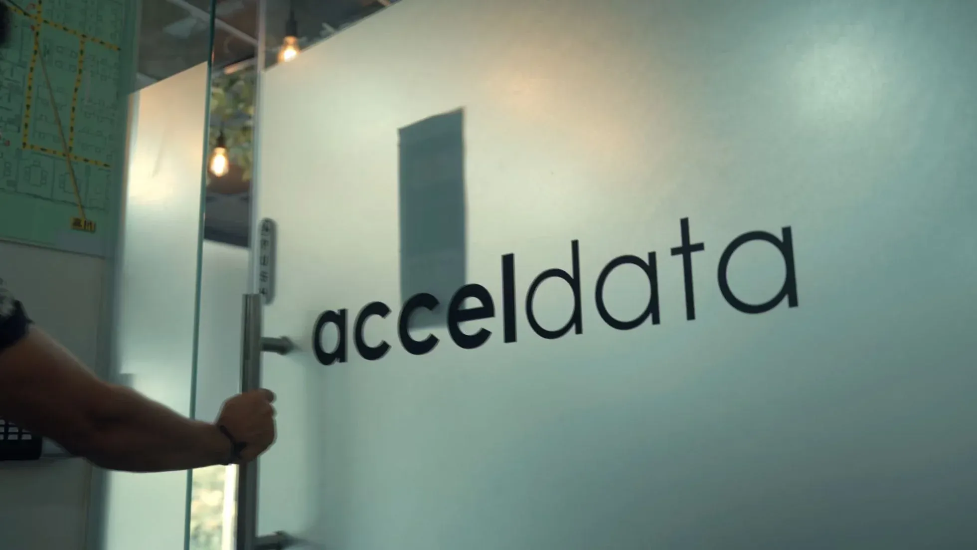 Acceldata Launches Hybrid-Native Platform for Enterprise AI